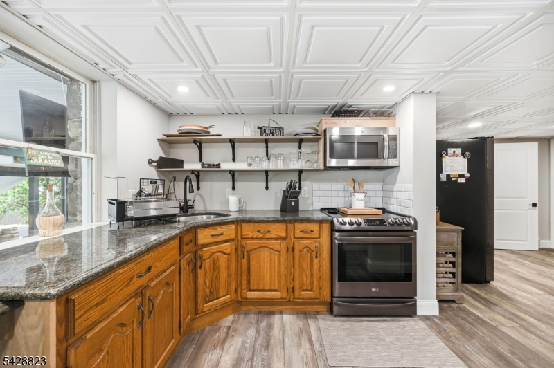 206 Long Pond Rd