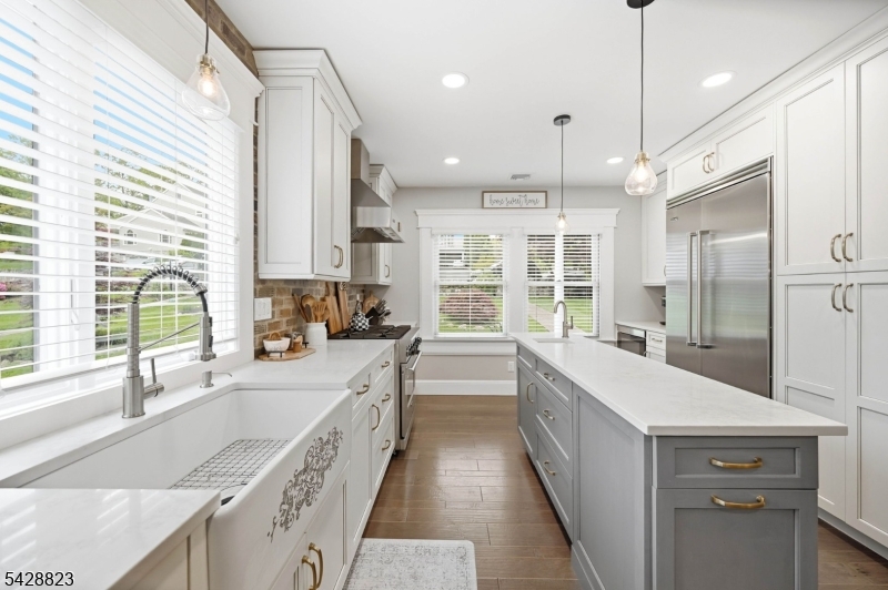 206 Long Pond Rd