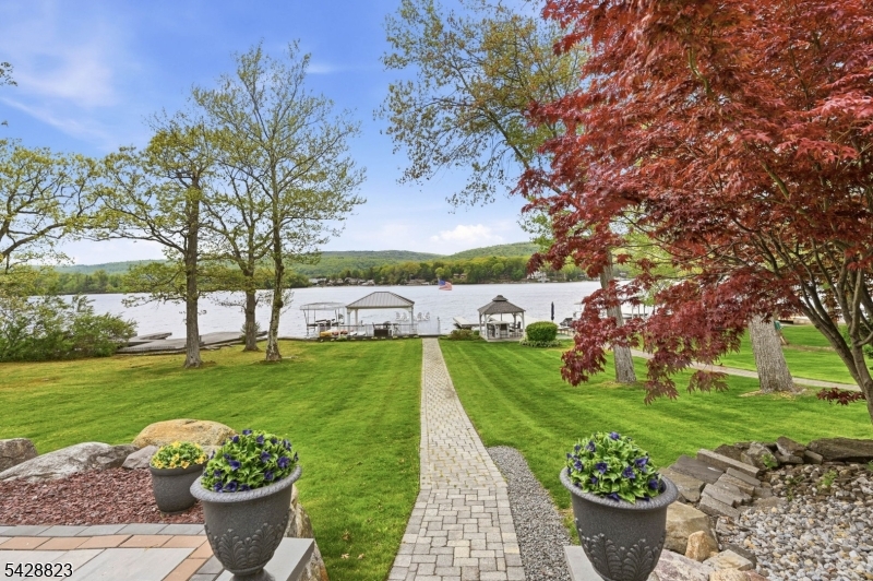 206 Long Pond Rd