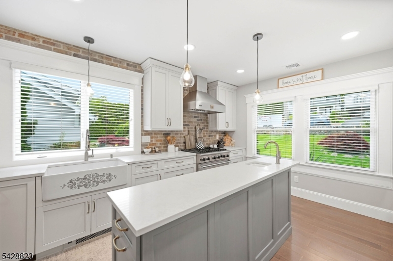 206 Long Pond Rd