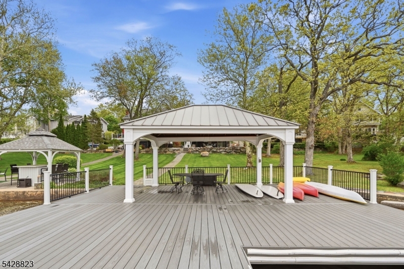 206 Long Pond Rd