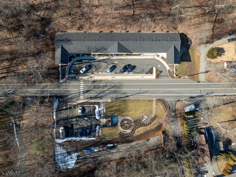 165 Lakeside Rd 8