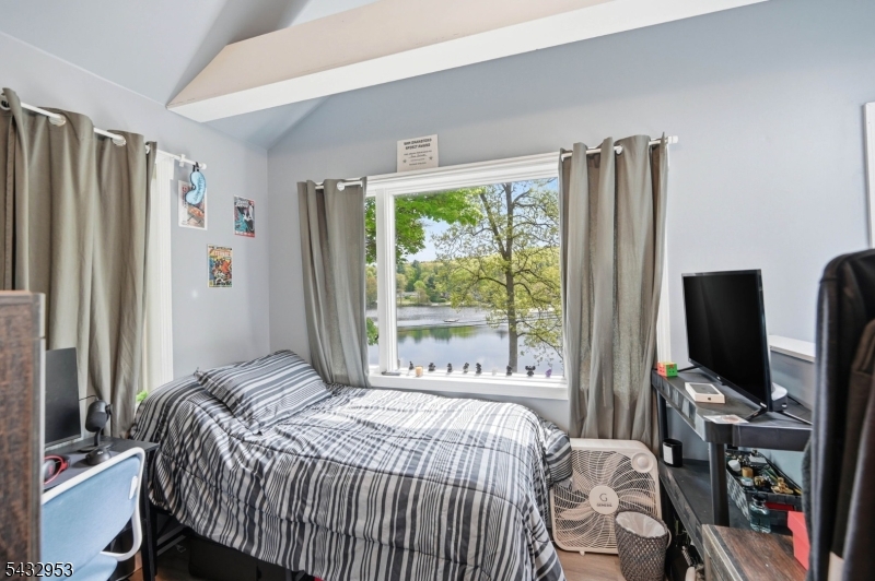 48 Goldfinch Ln