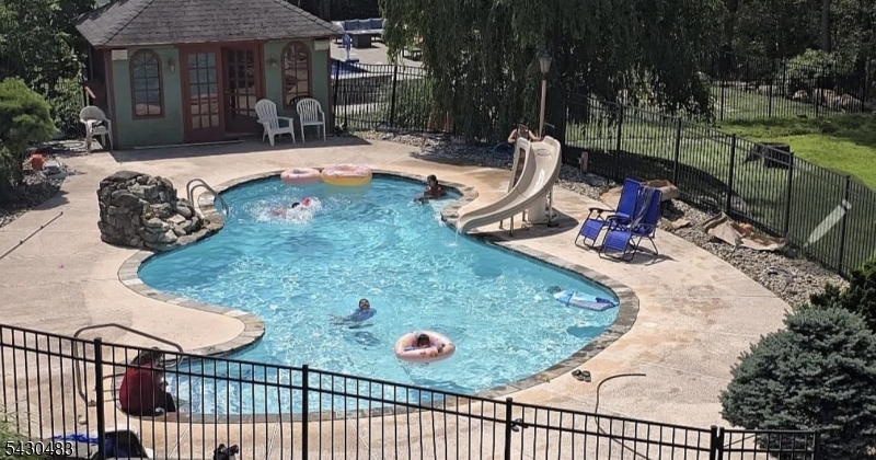 77A Taylortown Rd