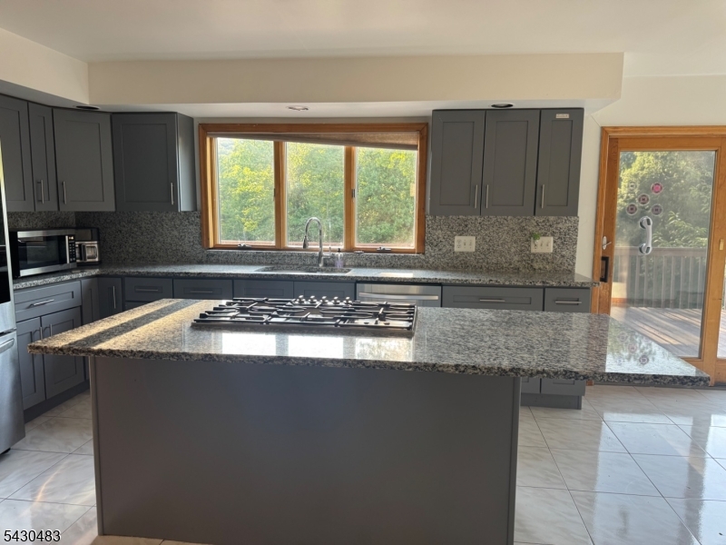 77A Taylortown Rd
