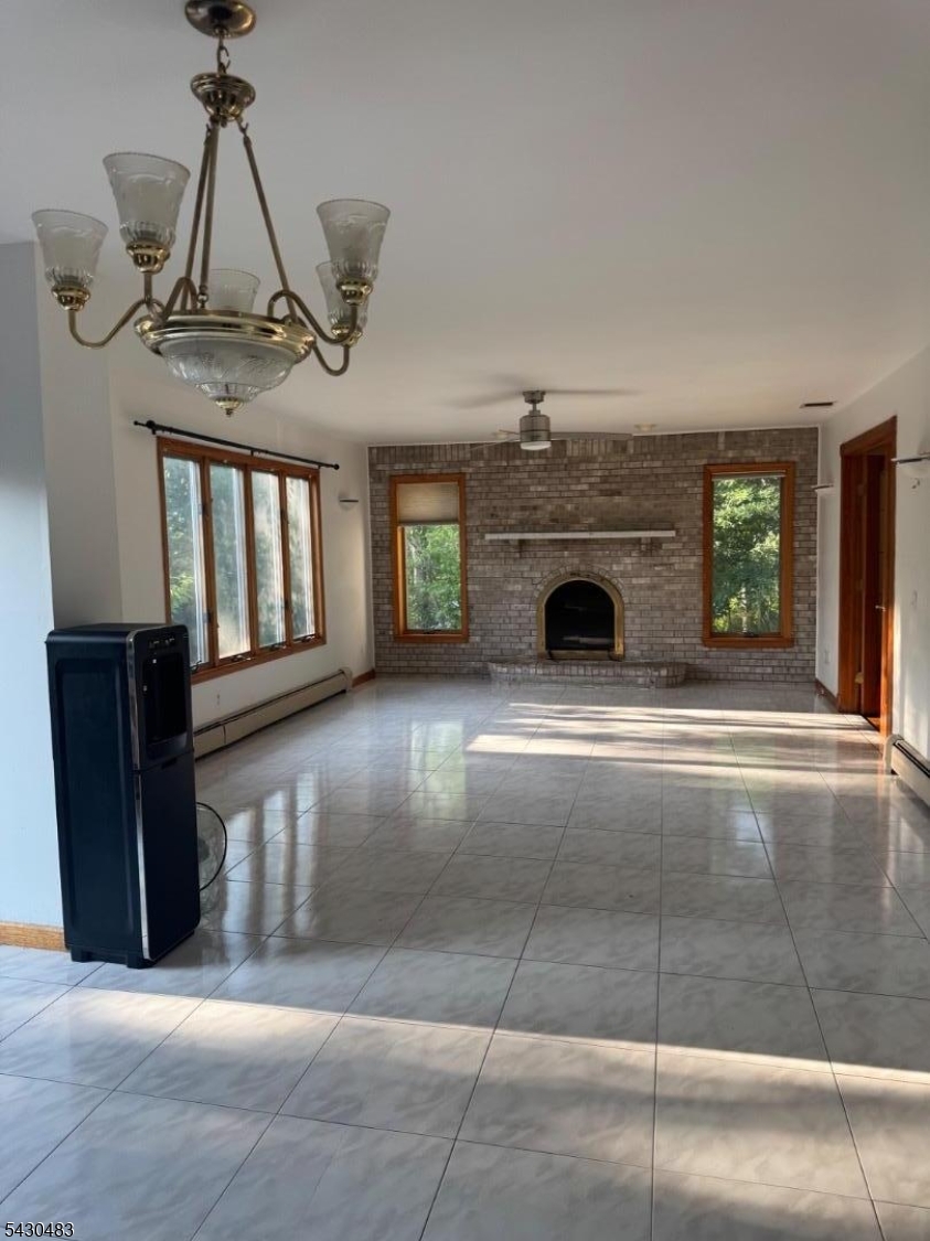 77A Taylortown Rd