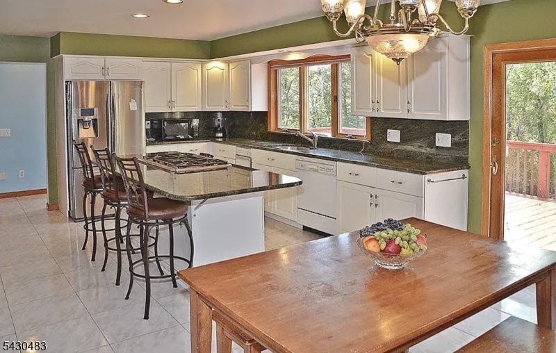 77A Taylortown Rd