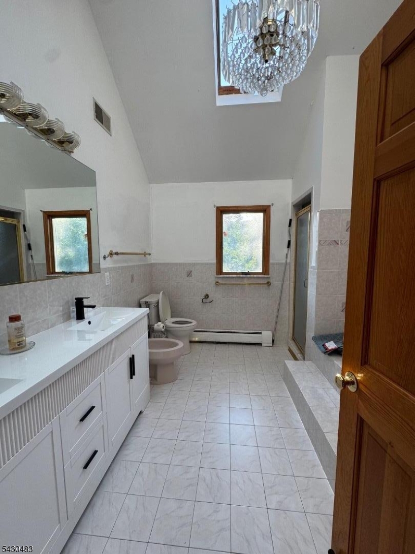 77A Taylortown Rd