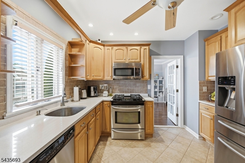 13-33 George St 2X