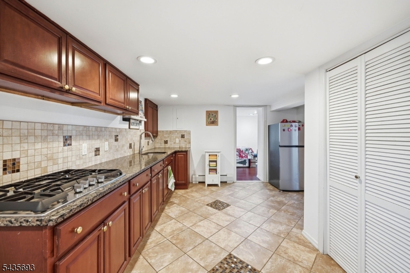 13-33 George St 2X