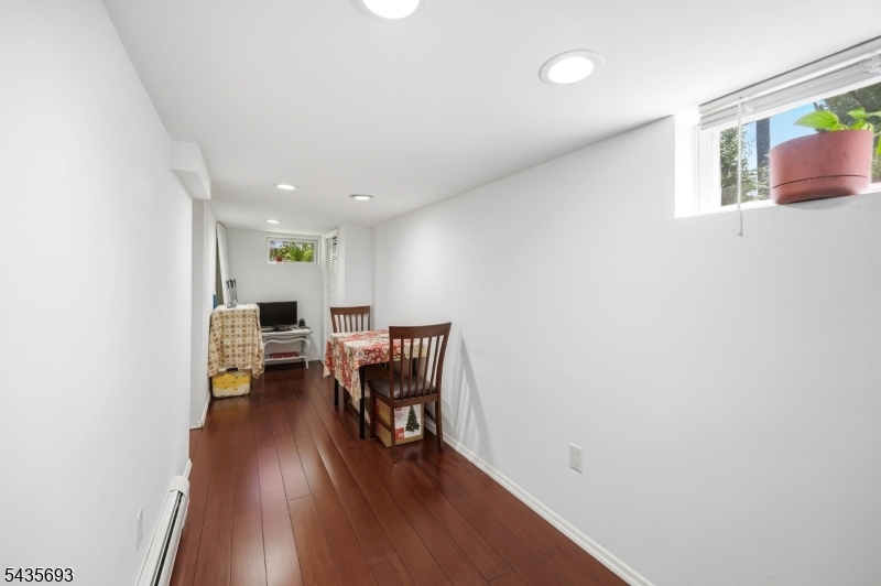 13-33 George St 2X