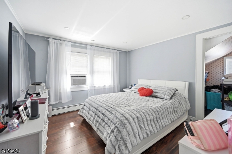 13-33 George St 2X