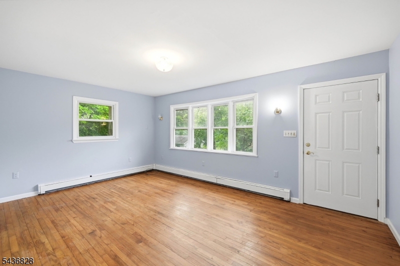 48 E Shore Dr
