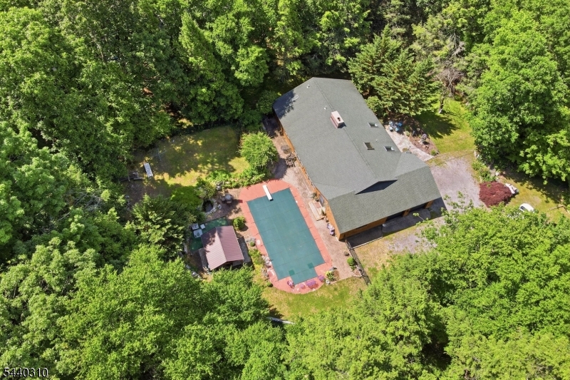 15 Lower North Shore Rd