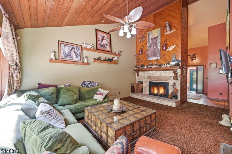 15 Lower North Shore Rd