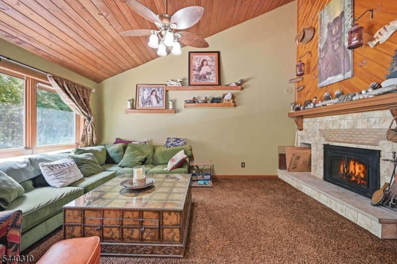 15 Lower North Shore Rd