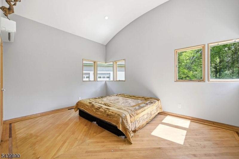 151 Bellvale Lakes Rd