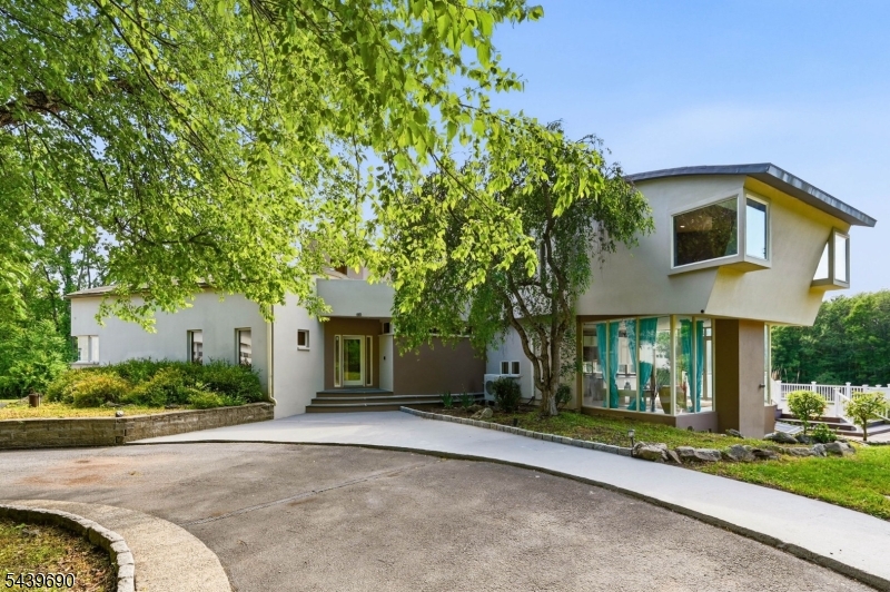 151 Bellvale Lakes Rd