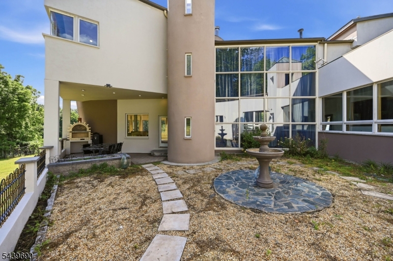 151 Bellvale Lakes Rd