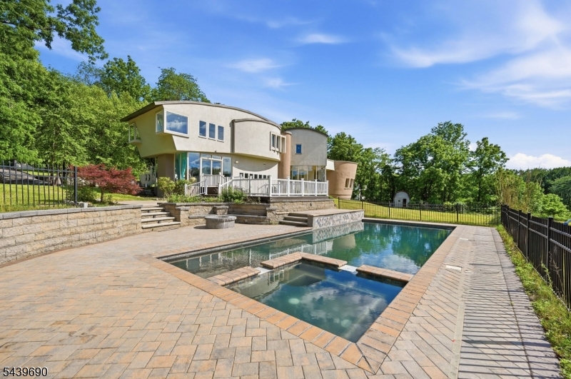 151 Bellvale Lakes Rd