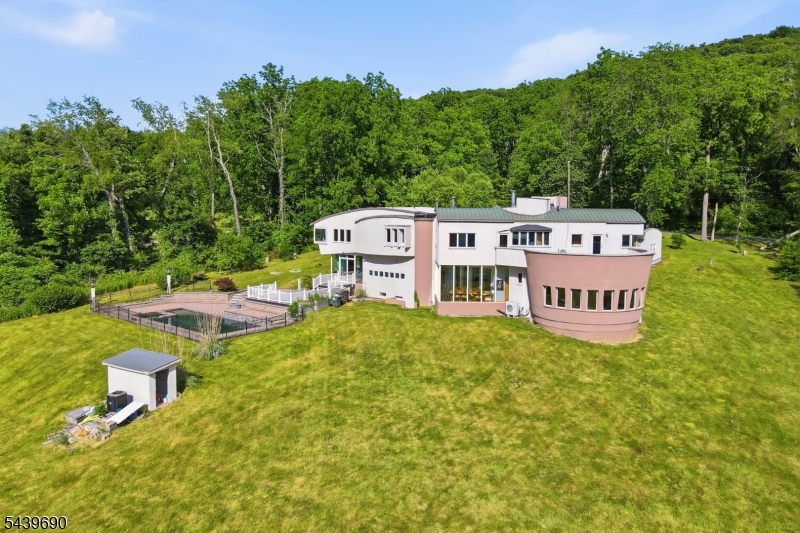 151 Bellvale Lakes Rd