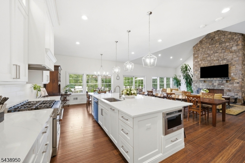 67 Virginia Ln