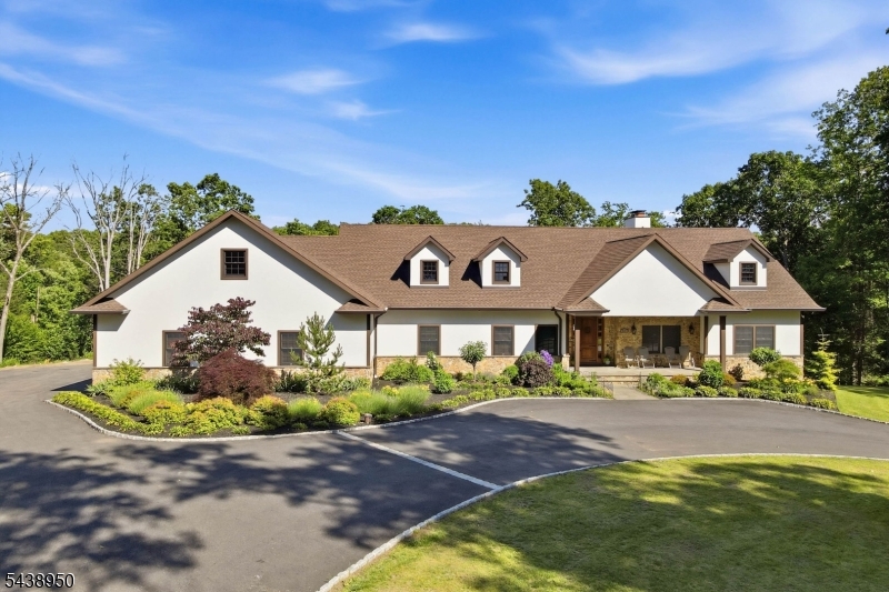 67 Virginia Ln