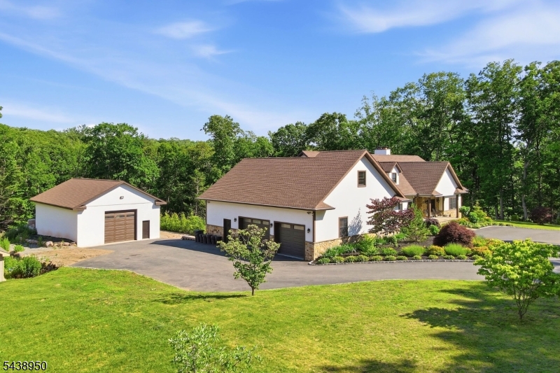 67 Virginia Ln
