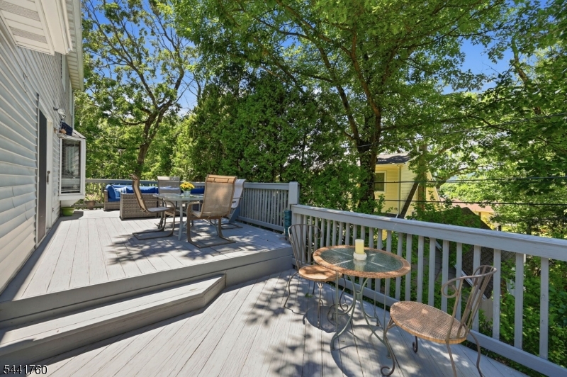 18 Tice Rd