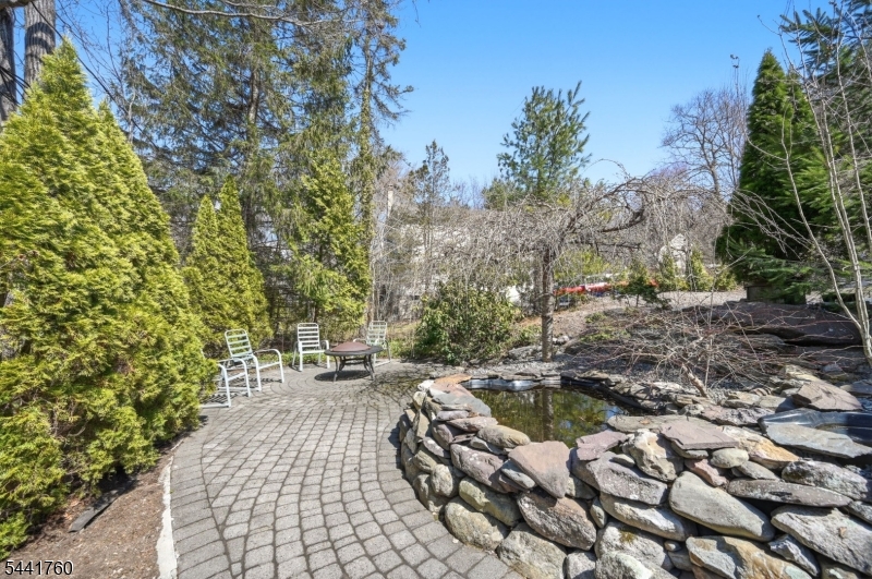 18 Tice Rd