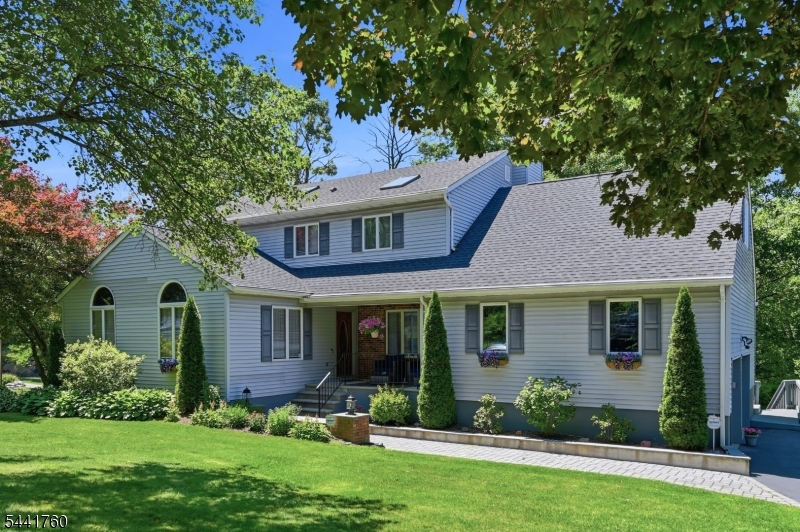 18 Tice Rd