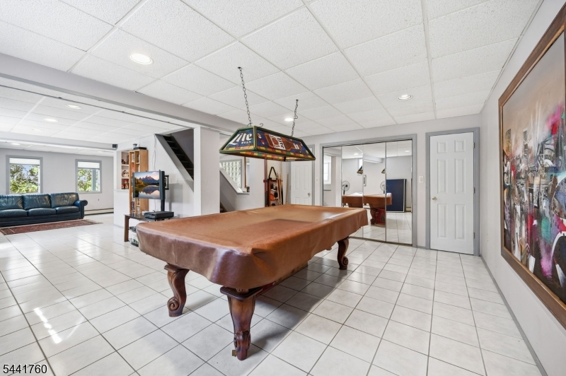 18 Tice Rd