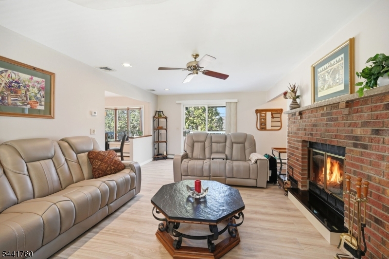 18 Tice Rd
