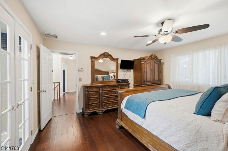 18 Tice Rd