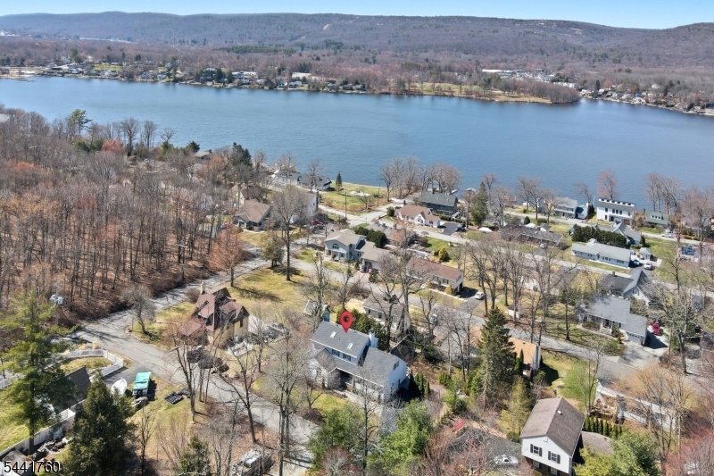18 Tice Rd