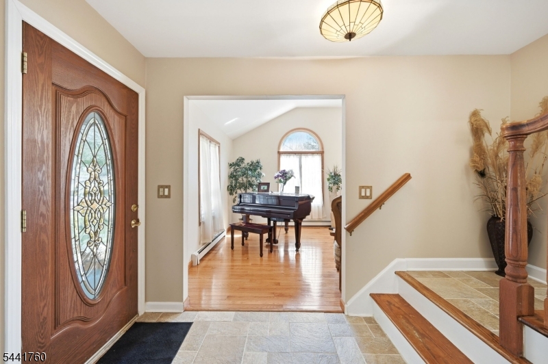 18 Tice Rd