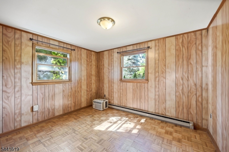 16 Allegheny Ave