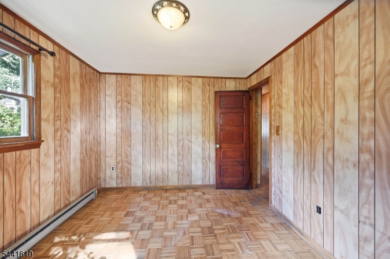 16 Allegheny Ave