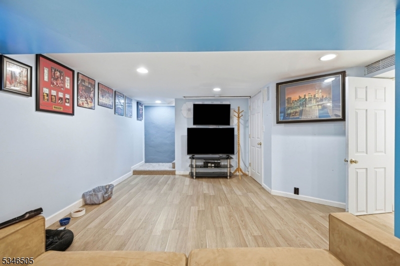 117 Richmond Ave