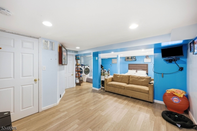 117 Richmond Ave