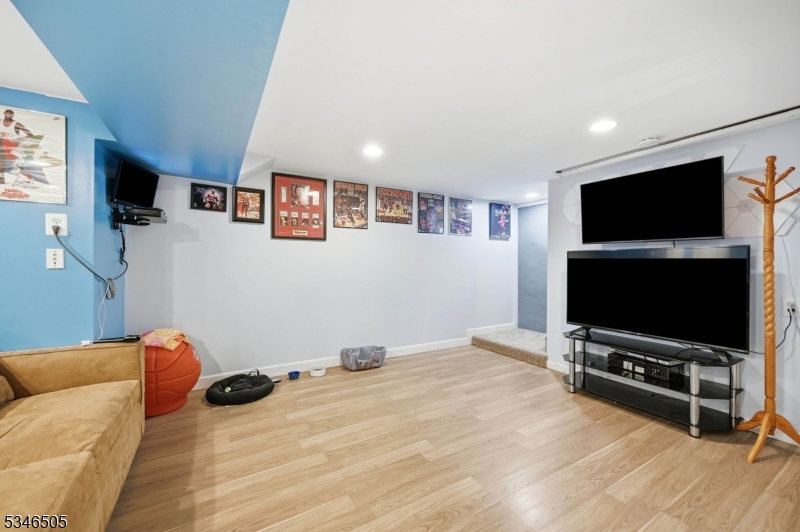 117 Richmond Ave