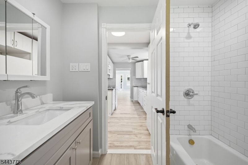 82 Fairview Dr