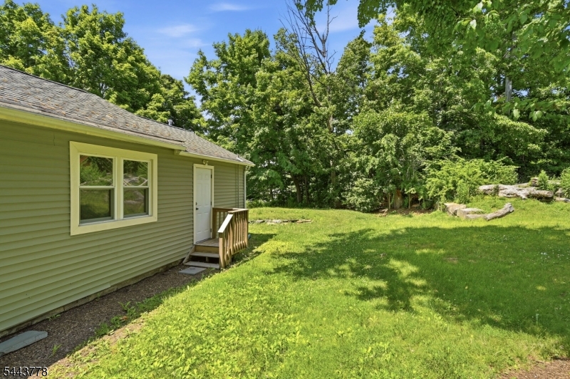82 Fairview Dr