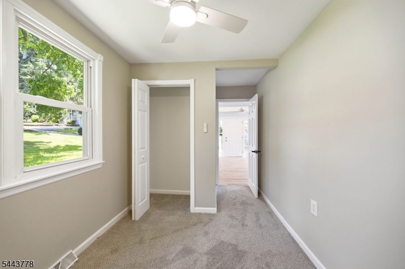 82 Fairview Dr