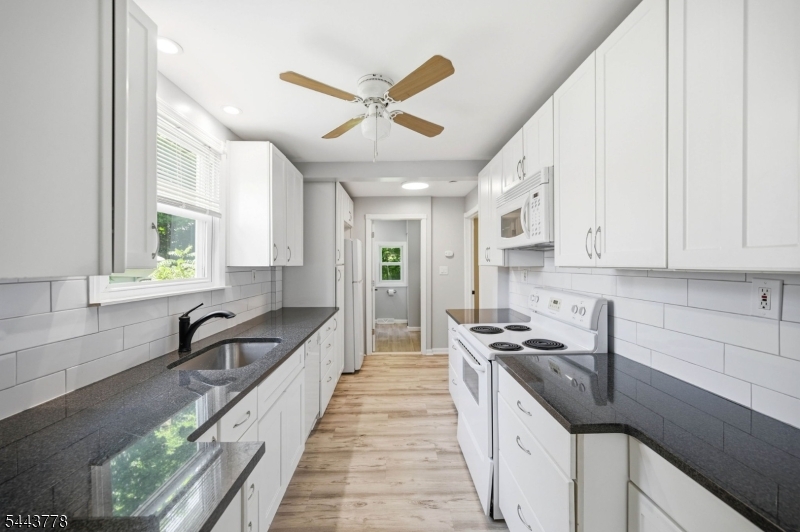 82 Fairview Dr
