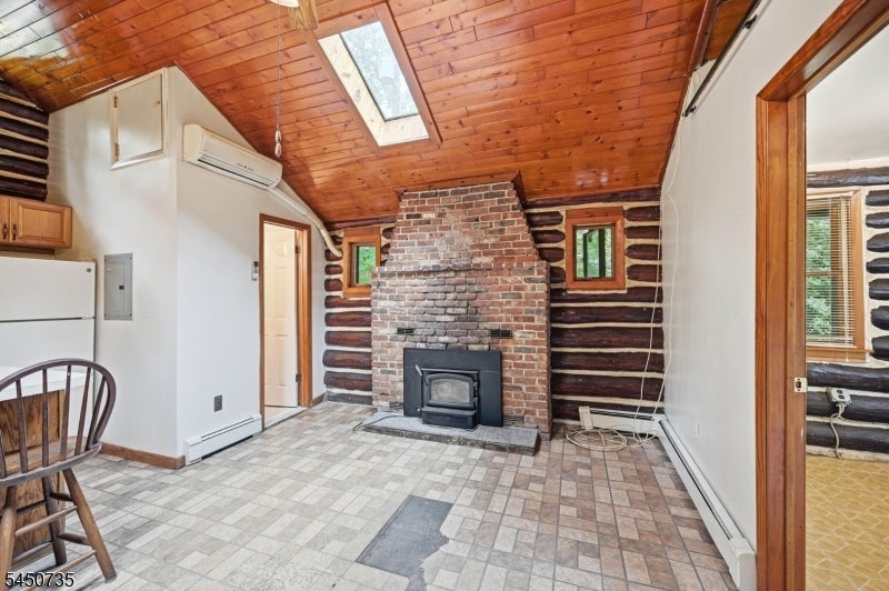 26 Clubhouse Ave