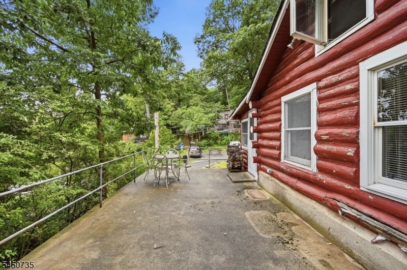 26 Clubhouse Ave