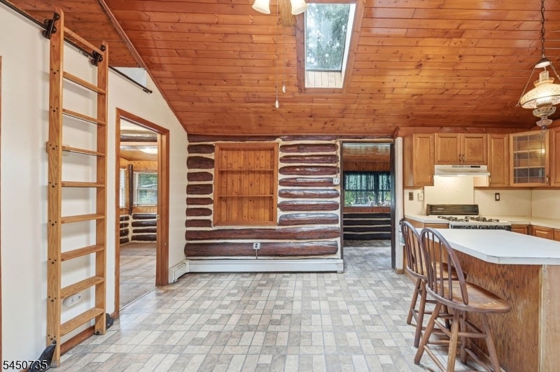26 Clubhouse Ave