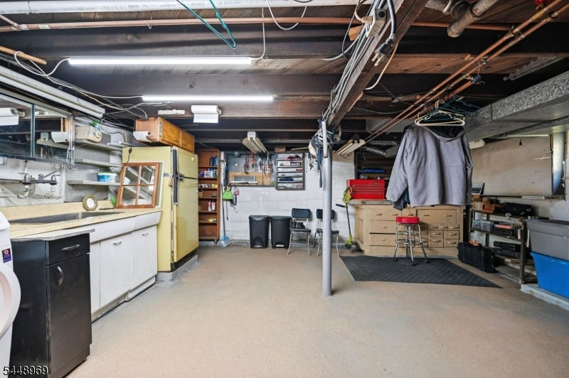 8 Stony Trail