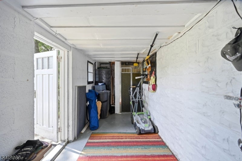 8 Stony Trail